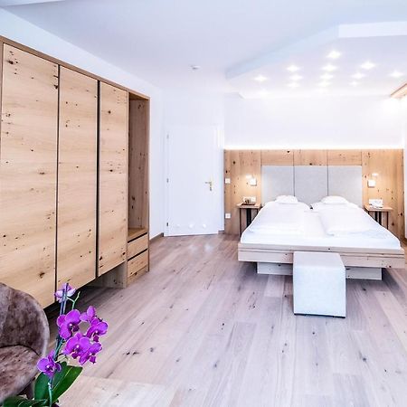 Hotel Residence Rose Випитено Экстерьер фото
