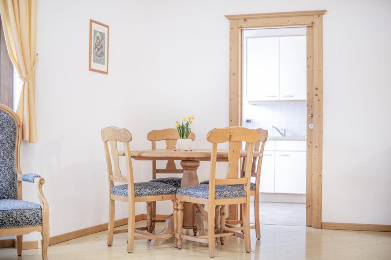 Hotel Residence Rose Випитено Экстерьер фото