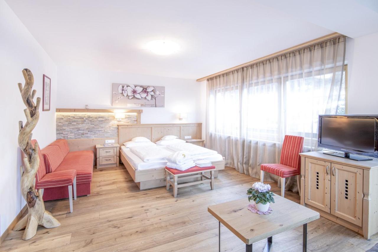 Hotel Residence Rose Випитено Экстерьер фото