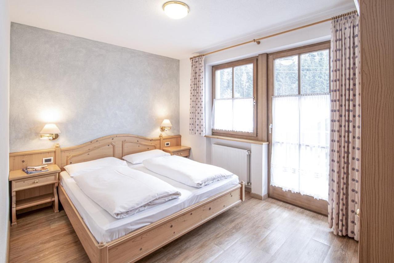 Hotel Residence Rose Випитено Экстерьер фото