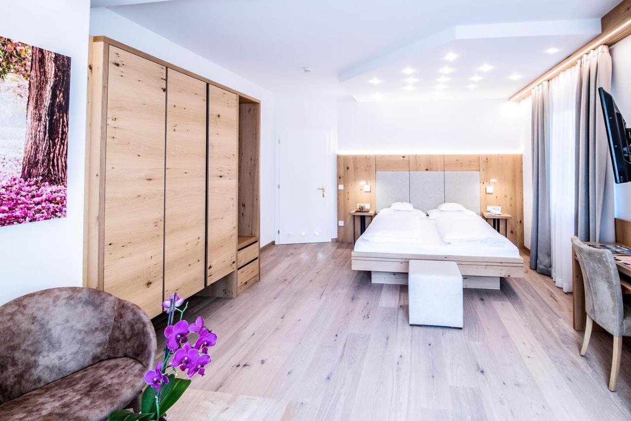 Hotel Residence Rose Випитено Экстерьер фото