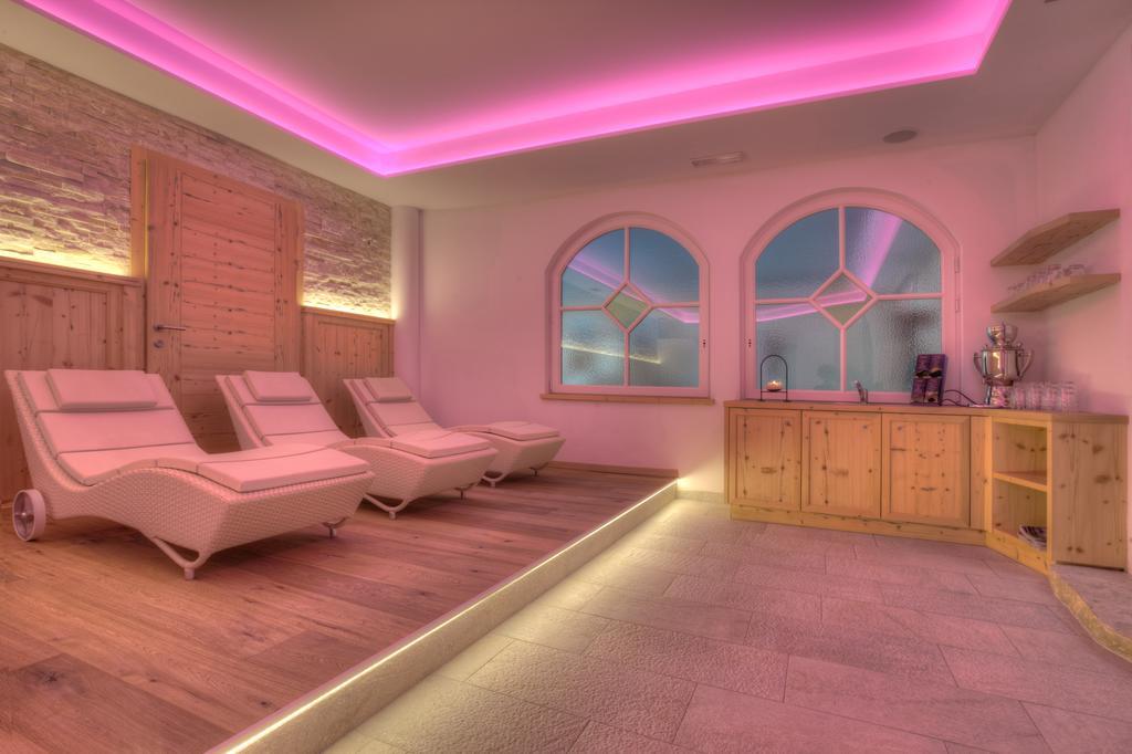 Hotel Residence Rose Випитено Экстерьер фото